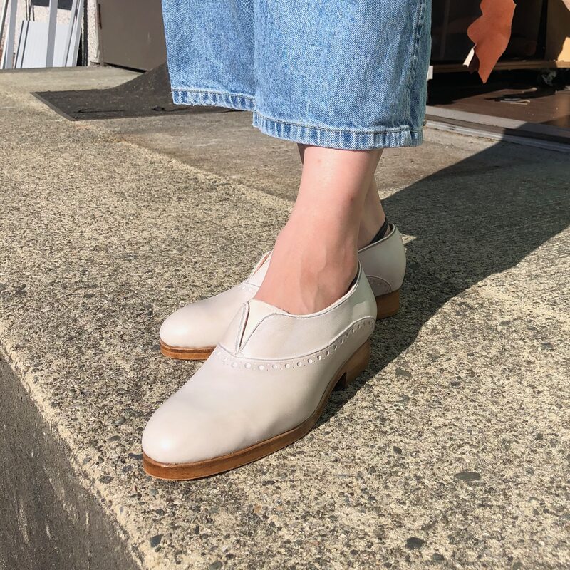 Handmade cream leather slip-on shoes